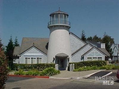 493 Lighthouse Dr