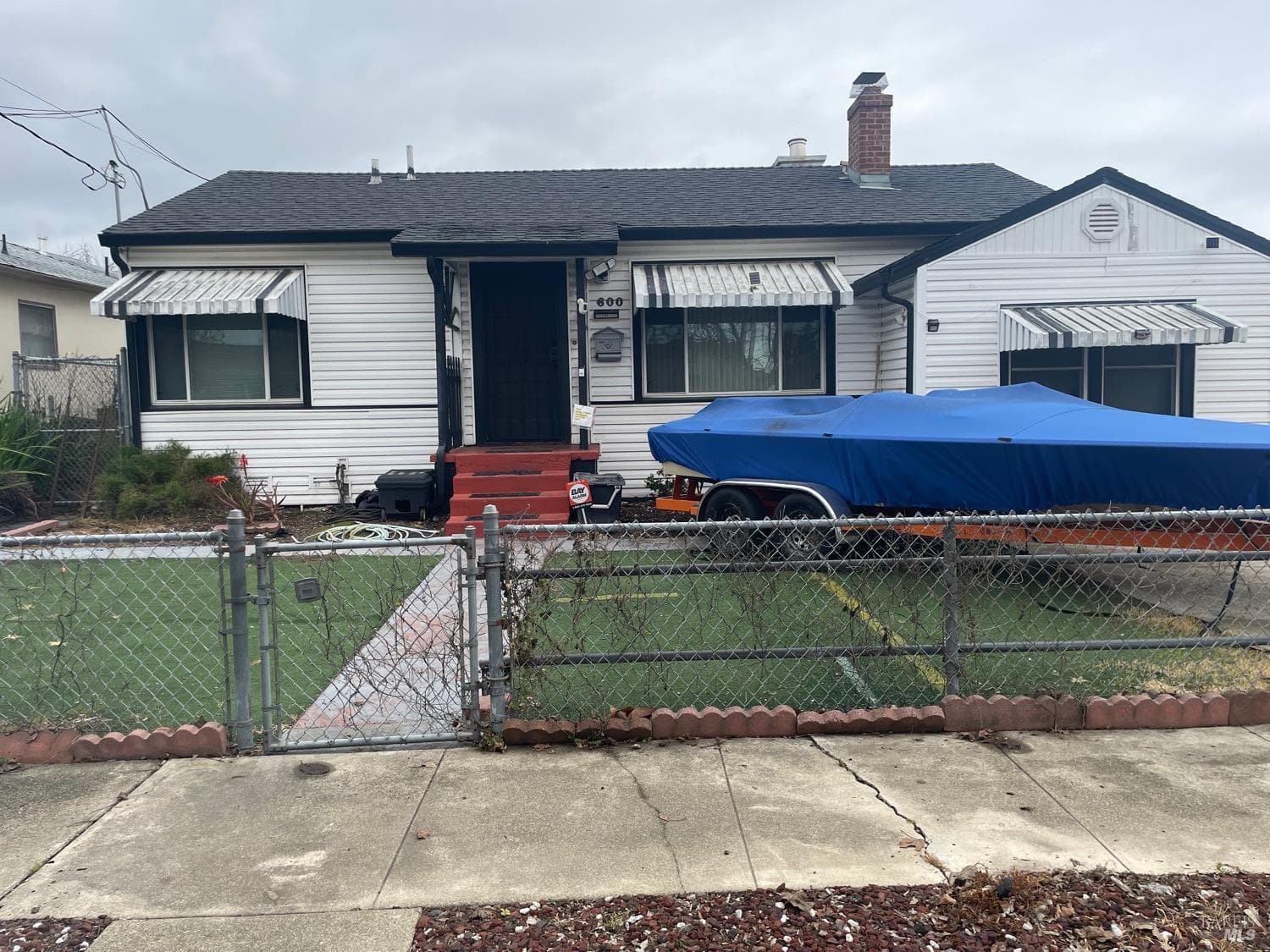 600 Grennan St
