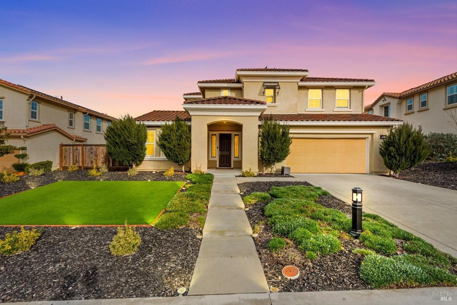 690 Elderberry Loop