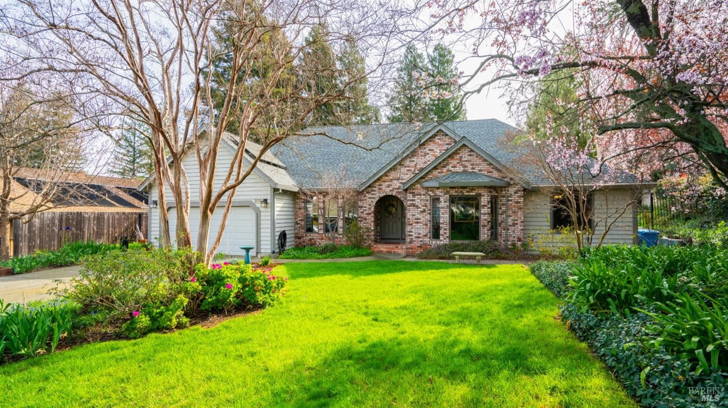 208 Auburn Way