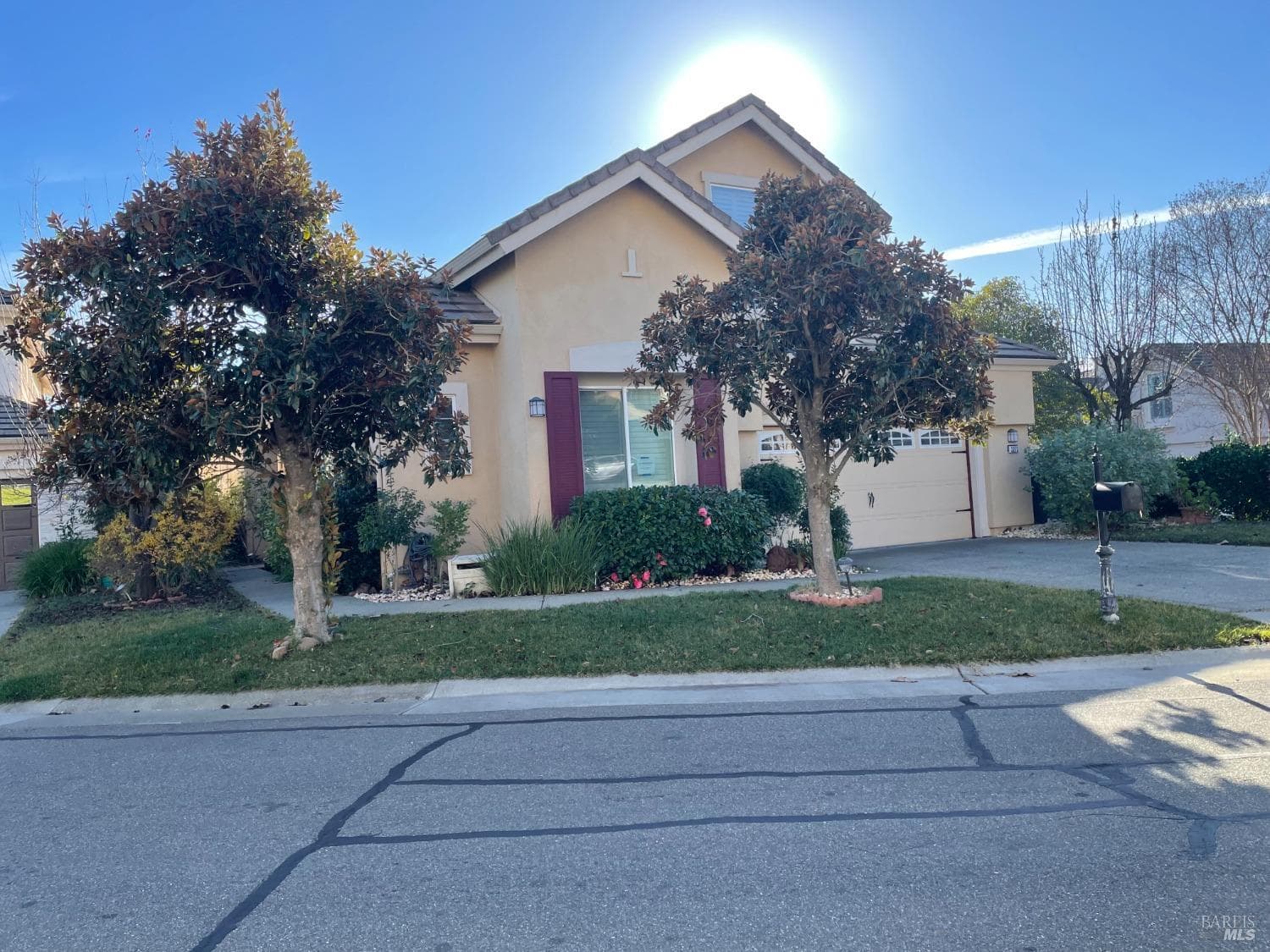 3273 Torrey Pines Dr
