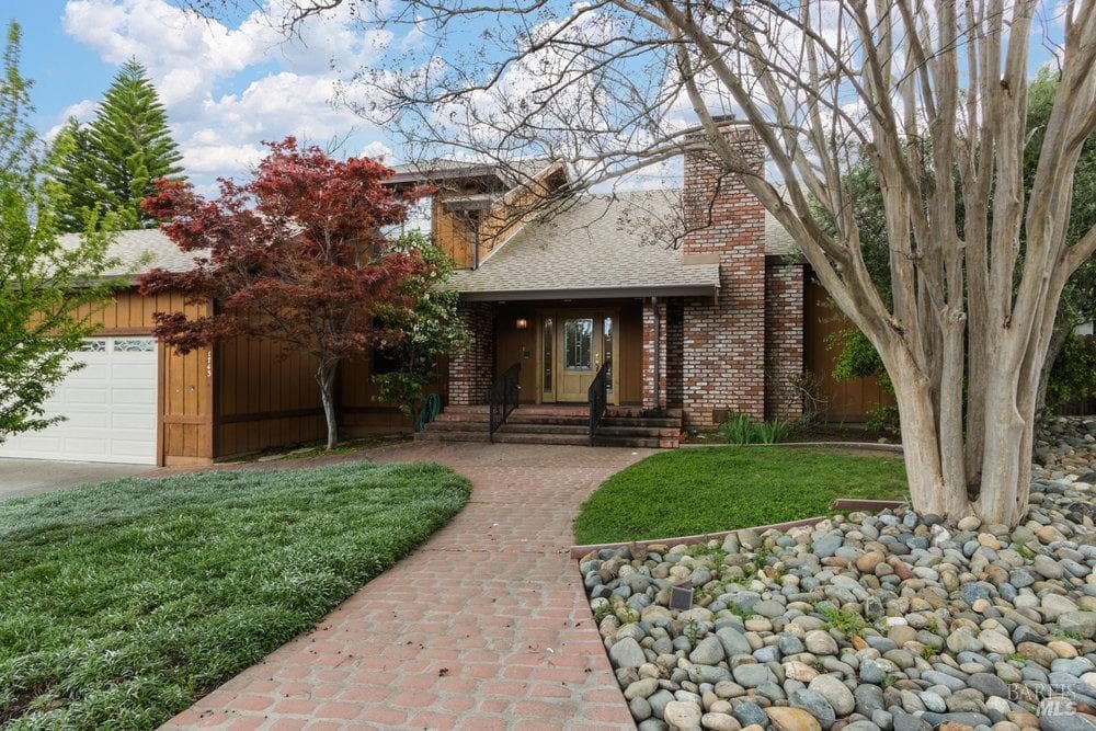 1743 Kearny Ct