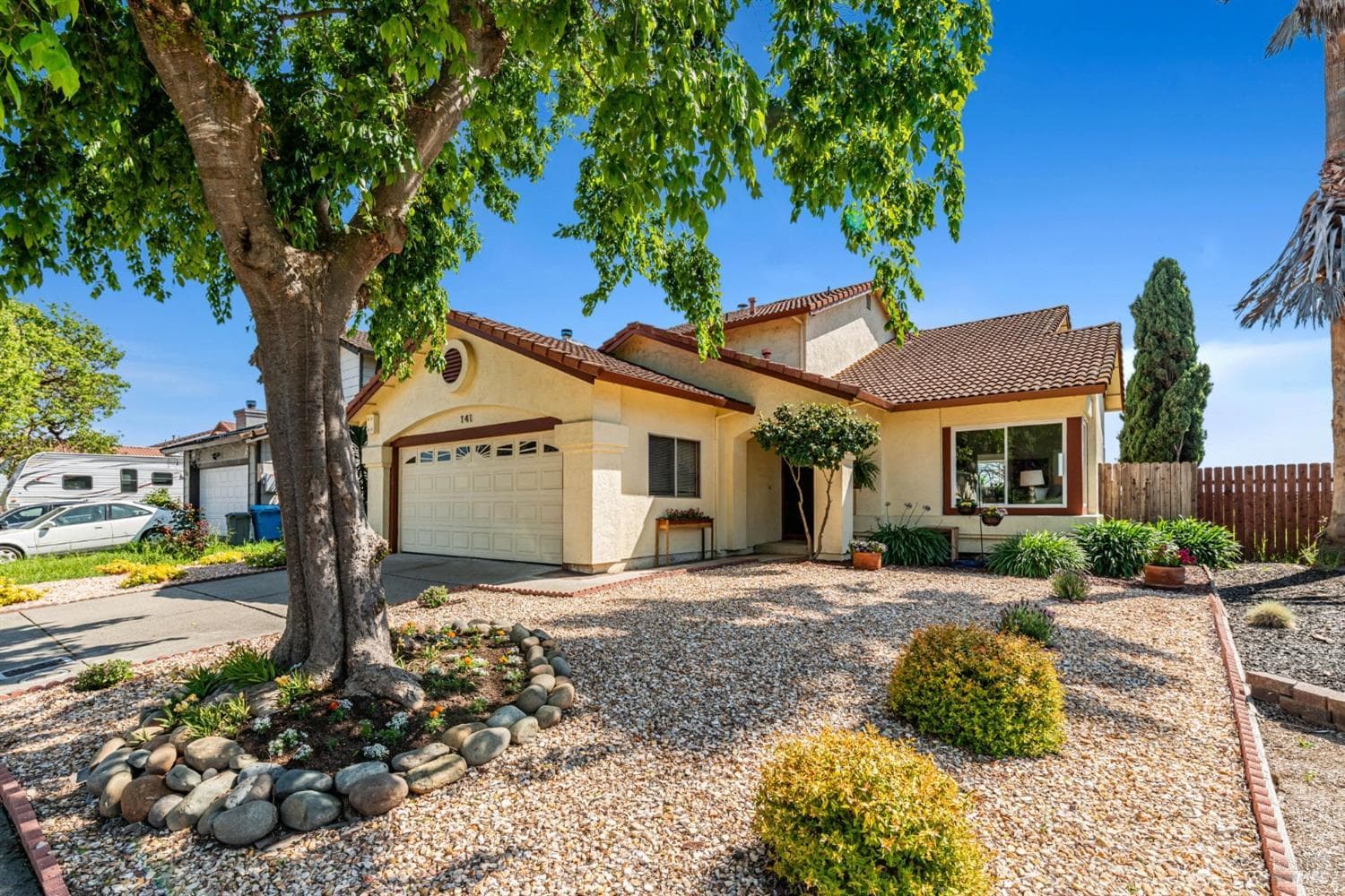 141 Albatrosse Way