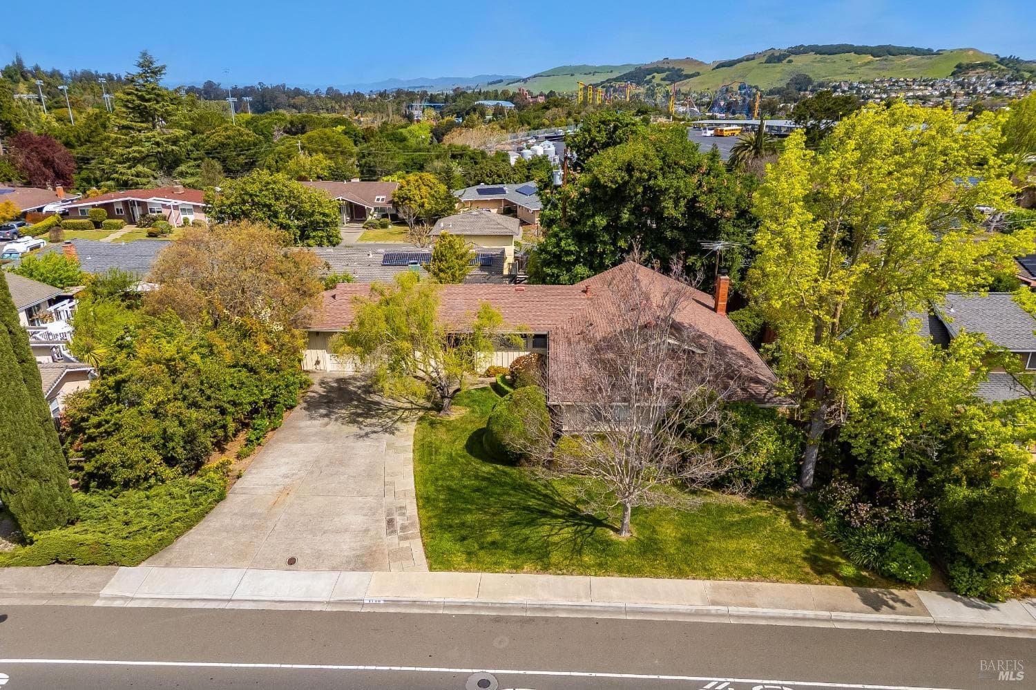 1740 Sereno Dr