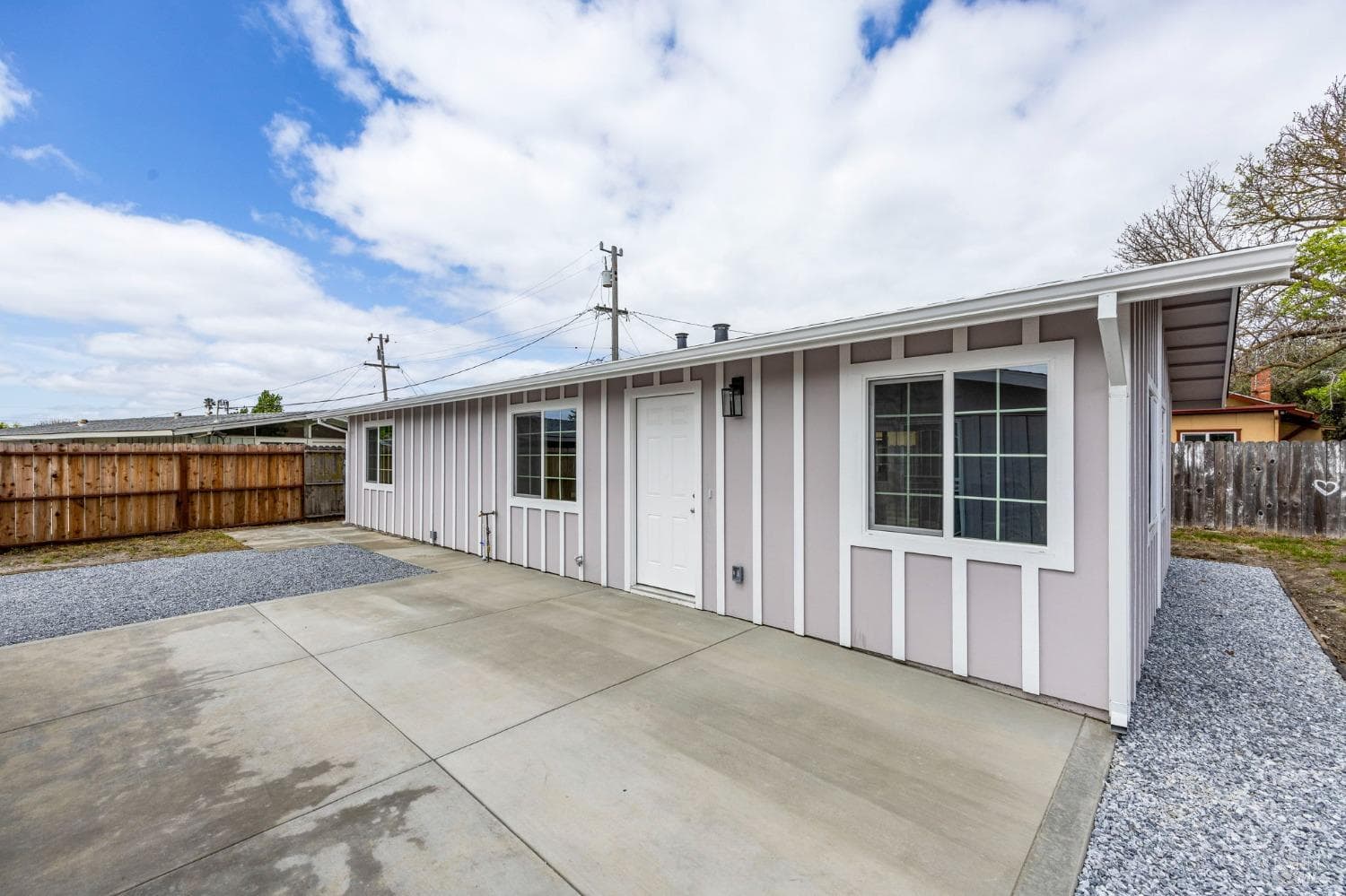 240 Rinaldo Dr