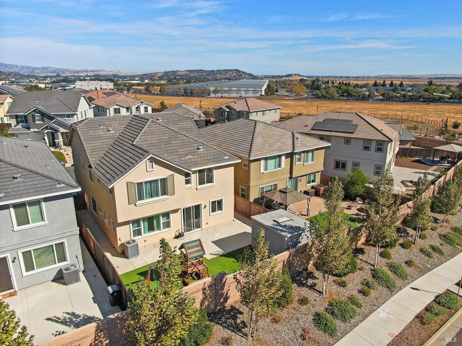 551 Yarrow Ct