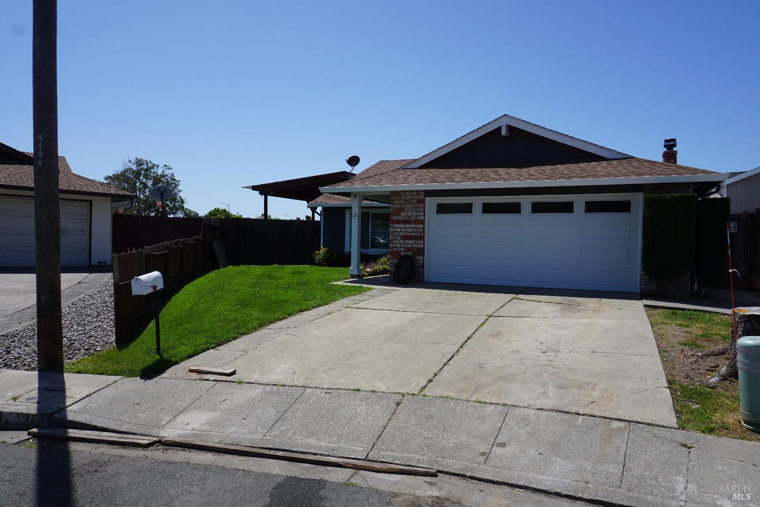121 Forsythia Ct