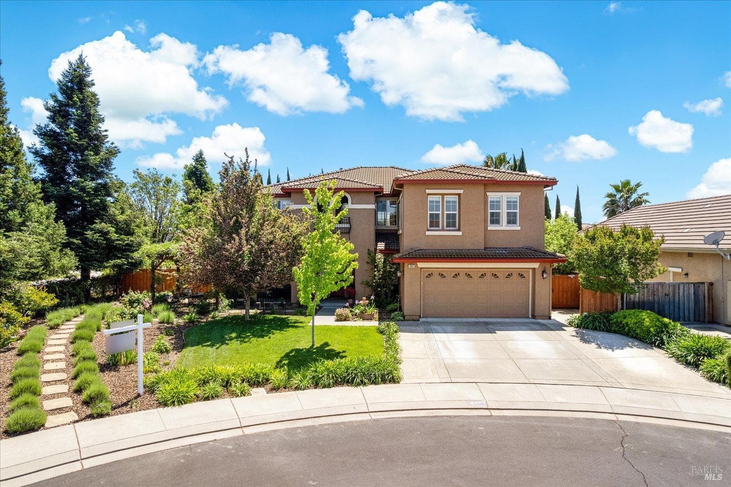 1007 Canterbury Ct