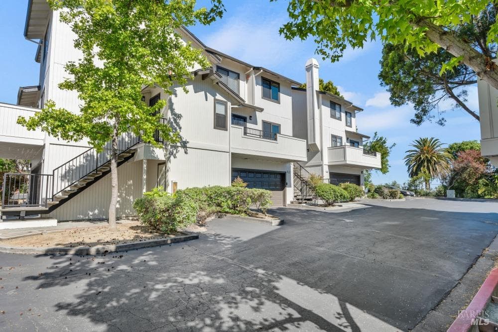 1 Frisbie St #521