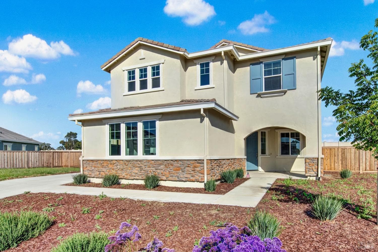 1565 Halsey Ct