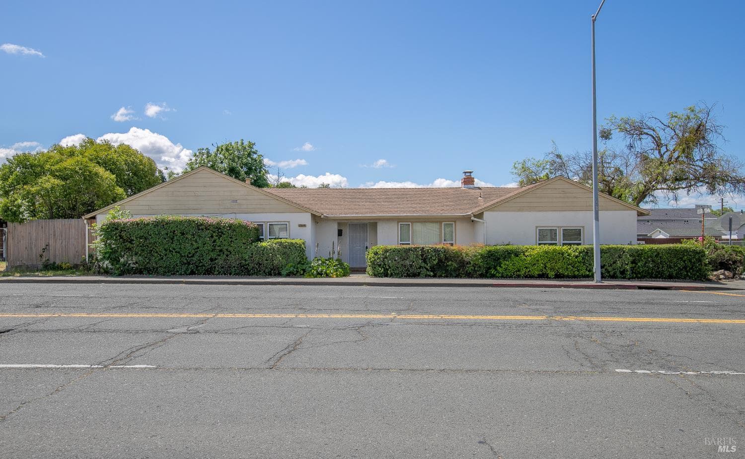 2409 Springs Rd