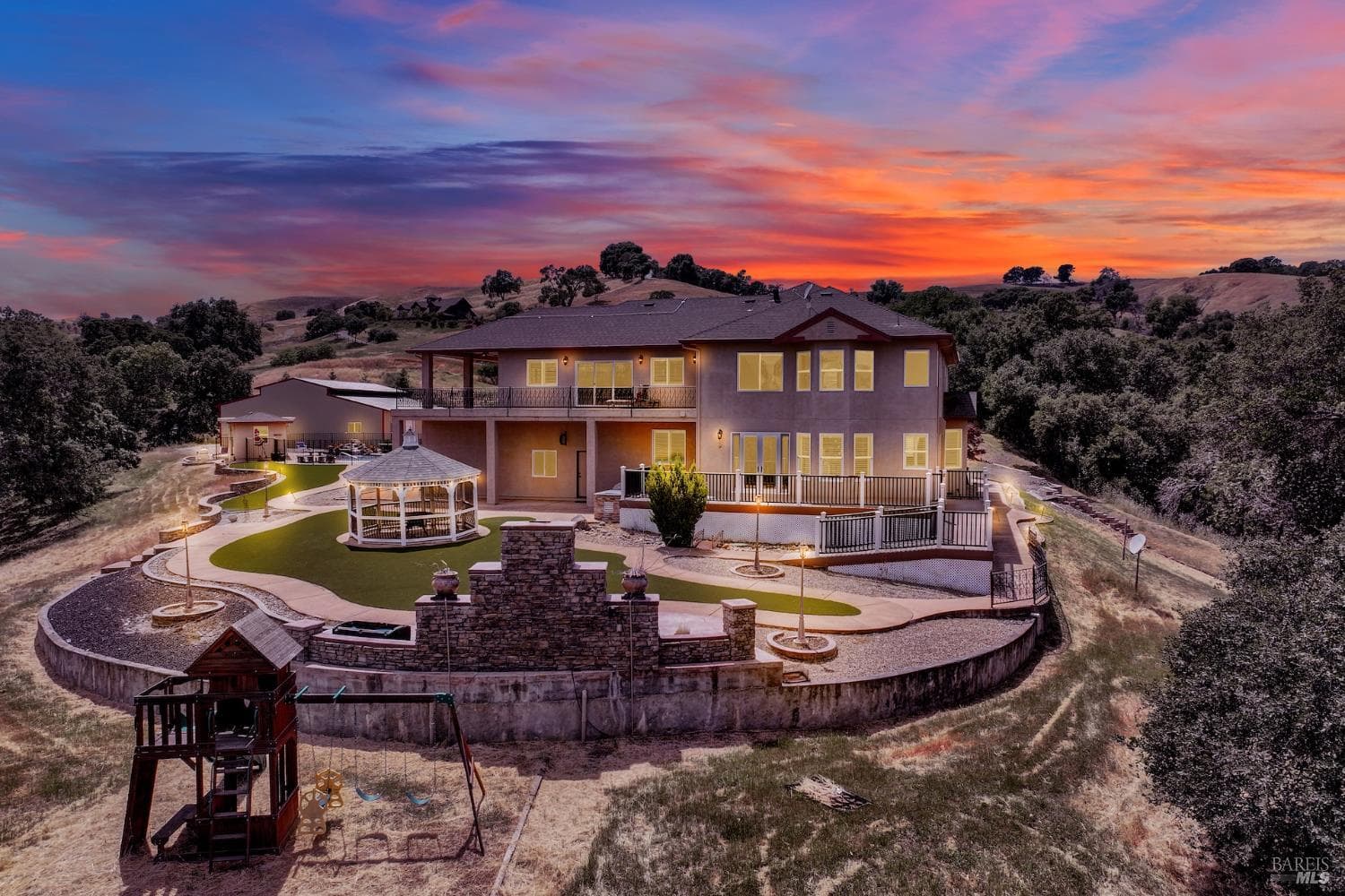 7125-7129 Solitude Ct