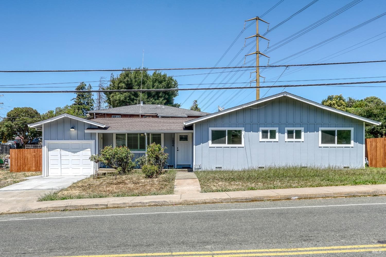 1004 Fulton Ave