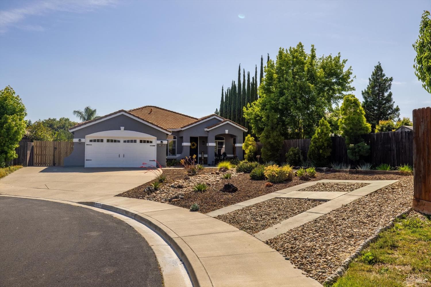 1024 Feather River Ct