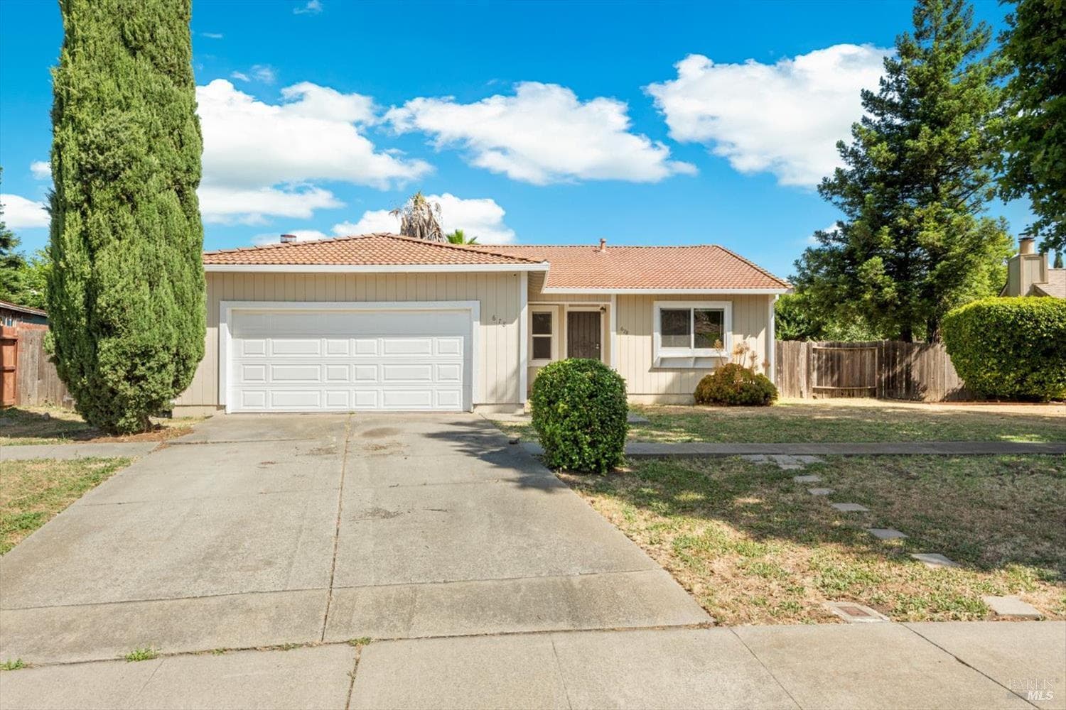 678 Saint Andrews Dr